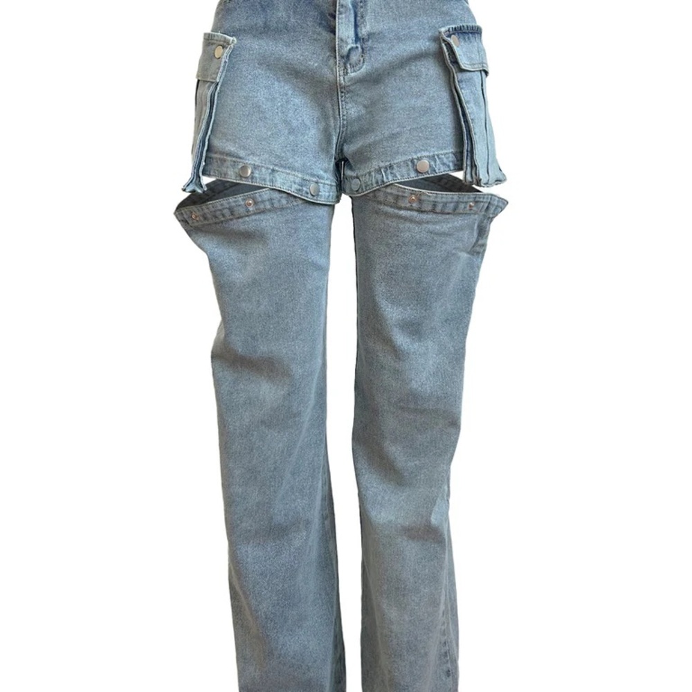 High-Waisted Detachable Cargo Overlay Jeans - Picture 5 of 8